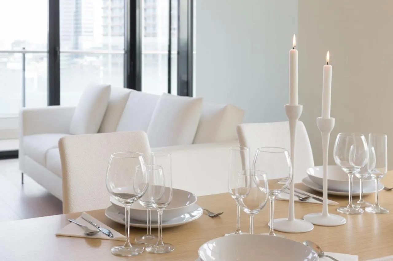 Apartment Stylish Elegant Suite In Torre Solaria With Exclusive Milan'S View Italy